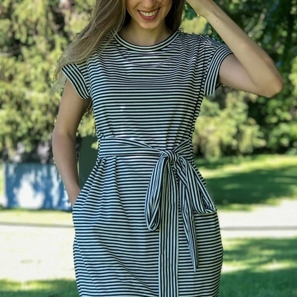 Merokeety Dresses & Skirts - Elegant Striped Black and White Midi Dress